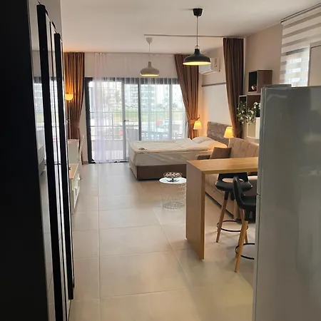 Cesar Didius Apartment Trikomo